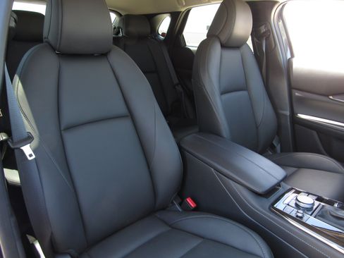 Used 2025 MAZDA CX-30 AWD 2.5 S w/ Preferred Package image 11