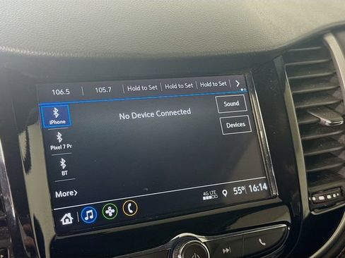 Used 2019 Chevrolet Trax LT w/ LT Convenience Package AWD/4WD image 15