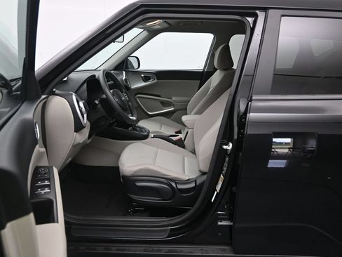 Used 2024 Kia Soul LX FWD image 20