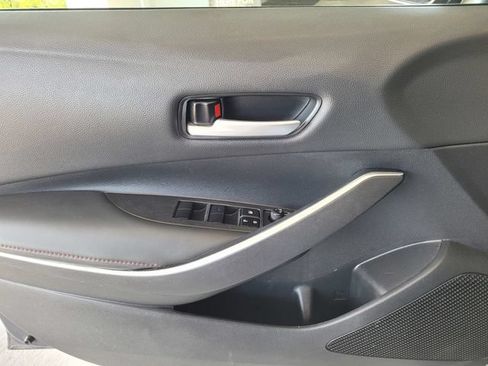 Used 2024 Toyota Corolla SE w/ SE Convenience Package FWD image 18
