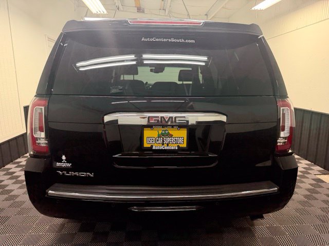 Used 2020 GMC Yukon Denali w/ Denali Ultimate Black Edition AWD/4WD image 5