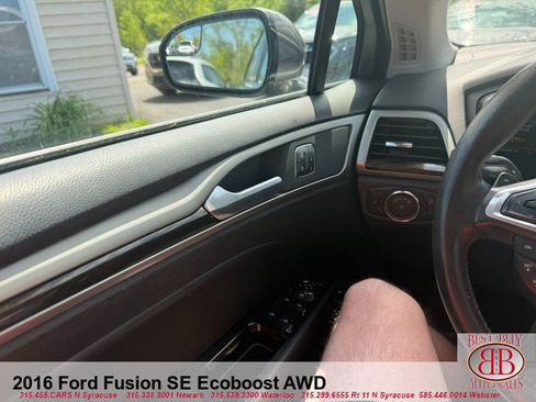 Used 2016 Ford Fusion SE w/ Equipment Group 202A AWD/4WD image 15