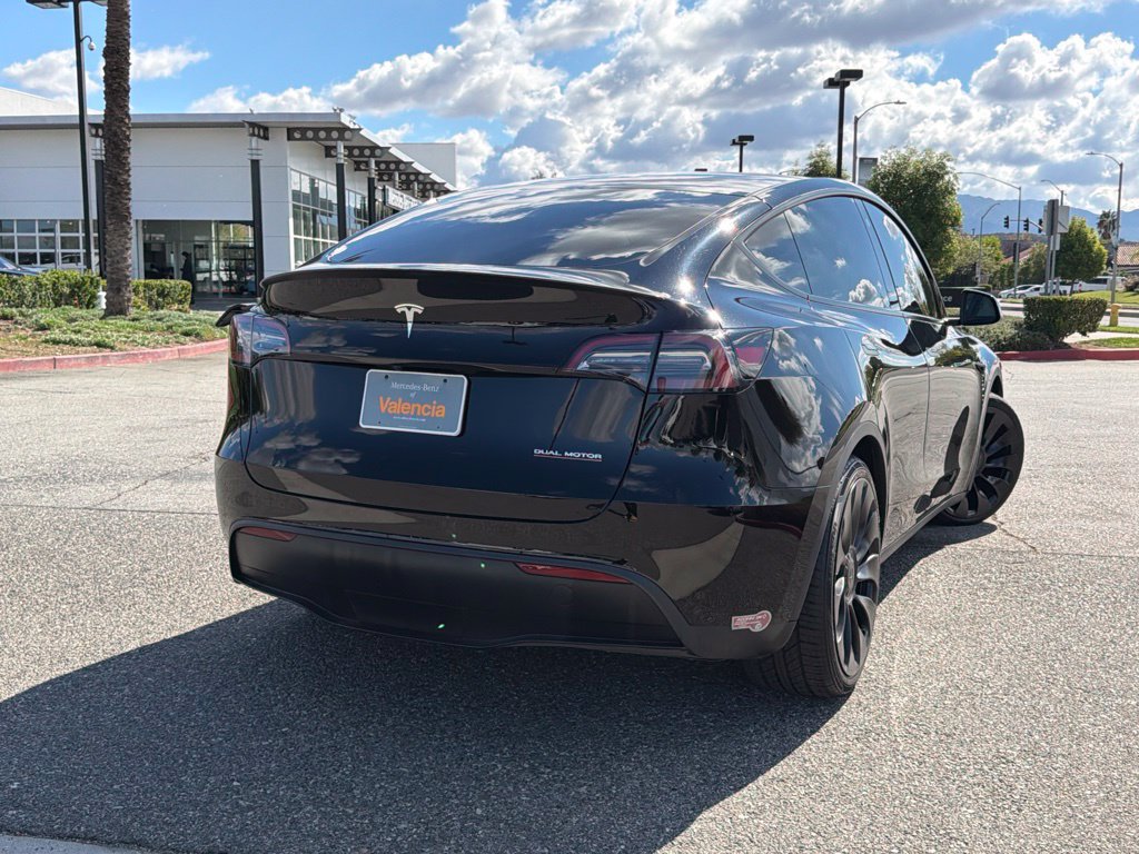 Used 2023 Tesla Model Y Performance AWD/4WD image 8