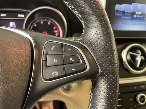 Used 2019 Mercedes-Benz GLA 250 GLA 250 image 9