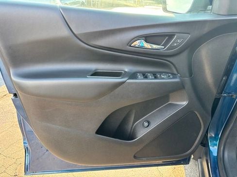 Used 2019 Chevrolet Equinox LT FWD image 8