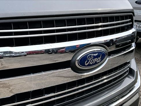 Certified 2019 Ford F150 Lariat image 30