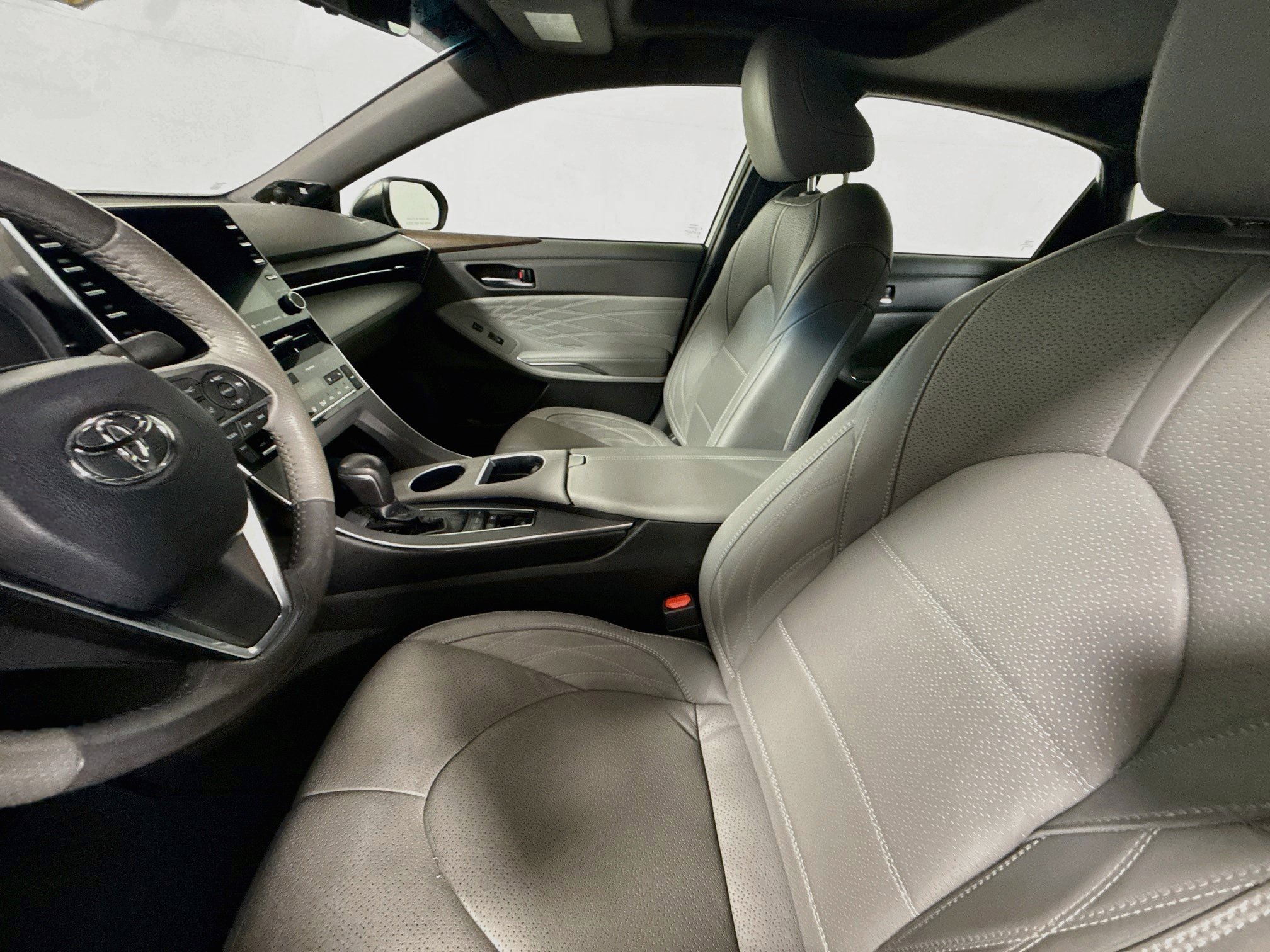 Certified 2021 Toyota Avalon Limited FWD image 19