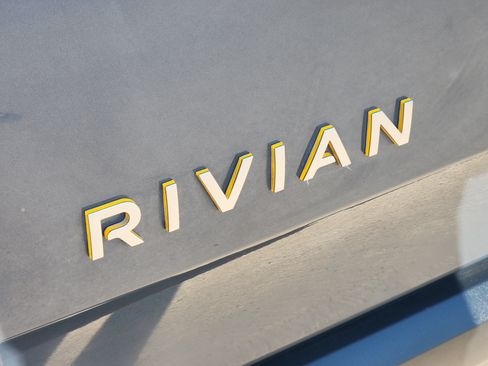 Used 2023 Rivian R1S Adventure Quad AWD/4WD image 12