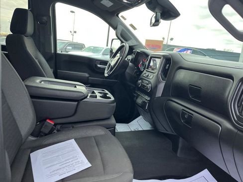 Used 2024 Chevrolet Silverado 2500 Custom w/ Custom Value Package image 30