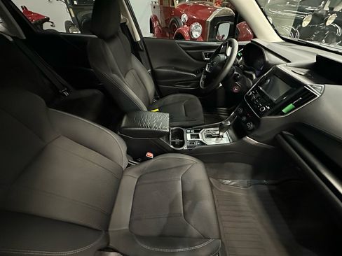 Used 2021 Subaru Forester image 12