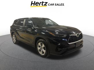 Used 2025 Toyota Highlander LE video 1