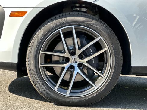 New 2026 Porsche Macan image 31