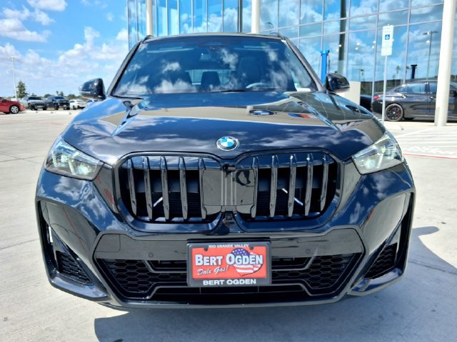 New 2027 BMW X1 xDrive28i w/ Technology Package AWD/4WD image 2