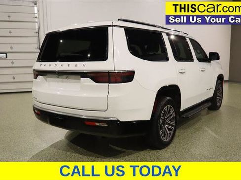 Used 2023 Jeep Wagoneer 4WD w/ Premium Group I image 8