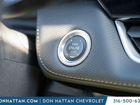 Used 2025 Chevrolet Equinox LT image 12