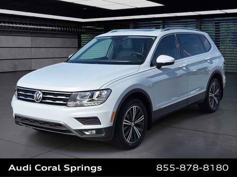 Used 2018 Volkswagen Tiguan SEL image 1