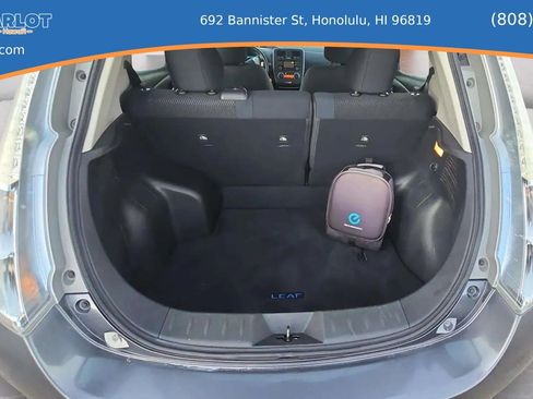 Used 2015 Nissan Leaf SL w/ Premium Package FWD image 17