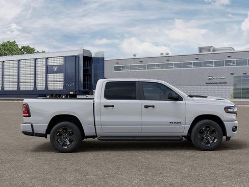 New 2026 RAM 1500 Express AWD/4WD image 49