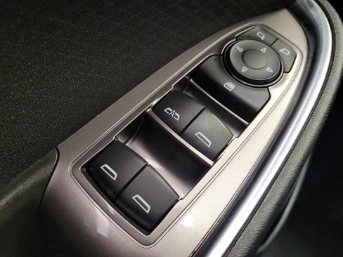 Used 2021 Chevrolet Malibu LT FWD image 27