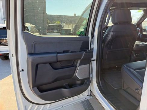 Used 2024 Ford F150 Lariat w/ Equipment Group 502A High image 7