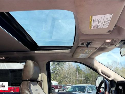 Used 2018 Ford F250 Limited image 19