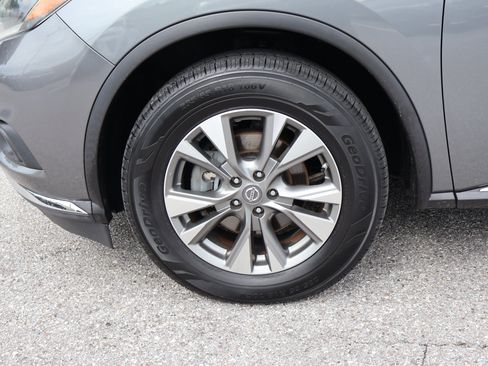 Used 2018 Nissan Murano SV FWD image 13