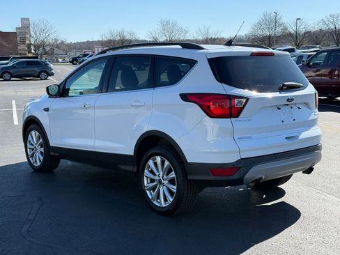 Used 2019 Ford Escape SEL image 5