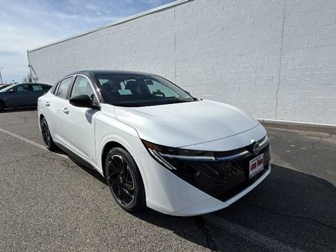 New 2026 Nissan Sentra SR image 2