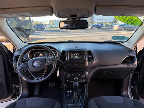 Used 2016 Jeep Cherokee Latitude image 14