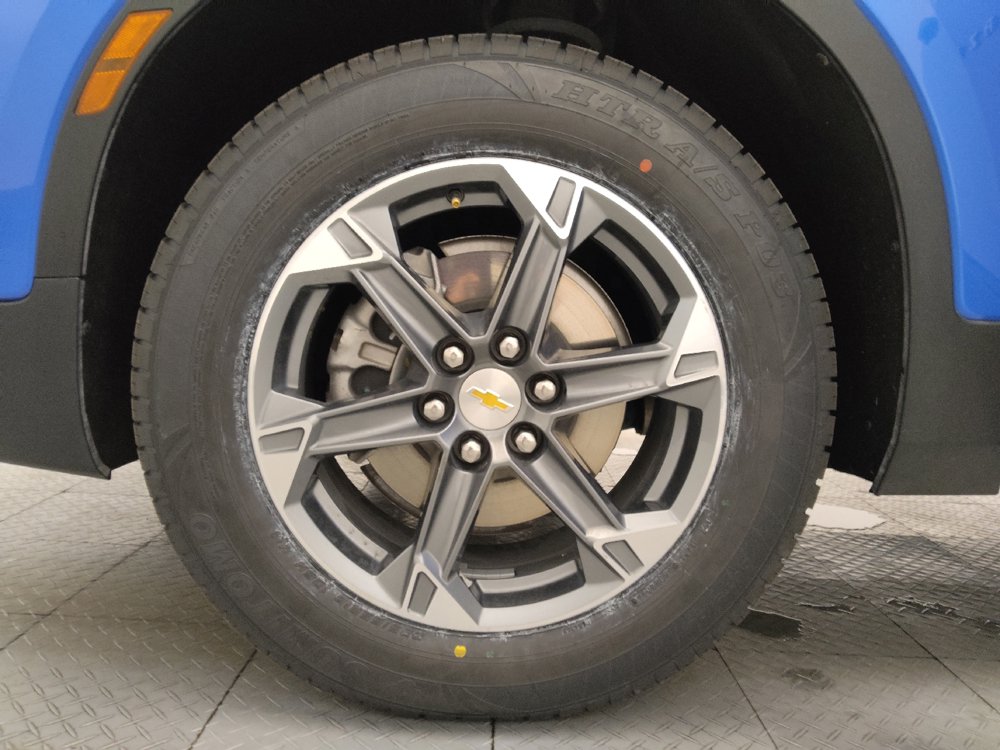 Used 2025 Chevrolet Blazer LT FWD image 31