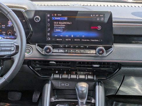 Certified 2025 Chevrolet Colorado Z71 AWD/4WD image 17