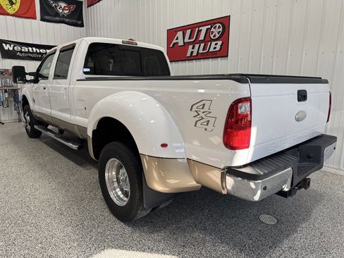 Used 2012 Ford F350 Lariat w/ Lariat Interior Pkg image 3