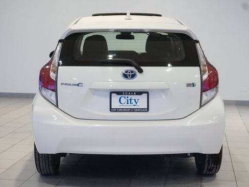 Used 2016 Toyota Prius C Three image 6