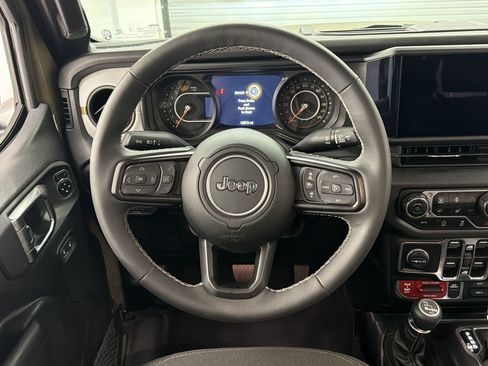 Used 2025 Jeep Wrangler Unlimited Sport AWD/4WD image 21
