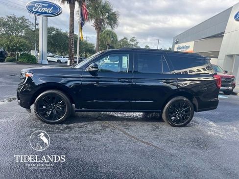 New 2025 Ford Expedition Platinum image 4