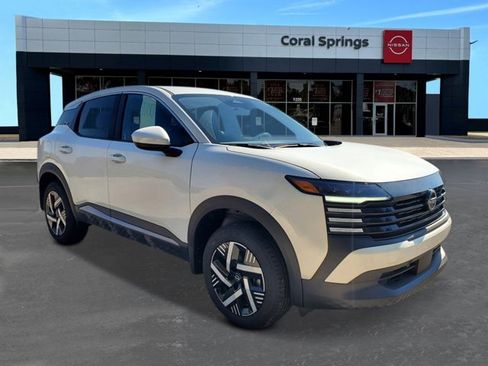 New 2025 Nissan Kicks SV image 6