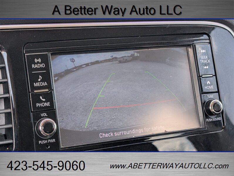 Used 2020 Mitsubishi Outlander ES FWD image 11