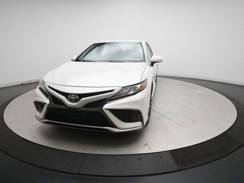 Used 2024 Toyota Camry XSE image 31