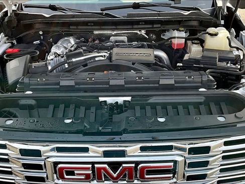 Used 2024 GMC Sierra 3500 Denali w/ Denali Reserve Package image 33
