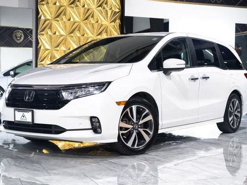 Used 2023 Honda Odyssey Touring image 4
