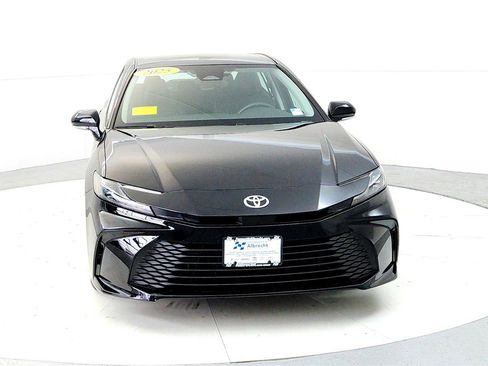 Certified 2025 Toyota Camry LE FWD image 8