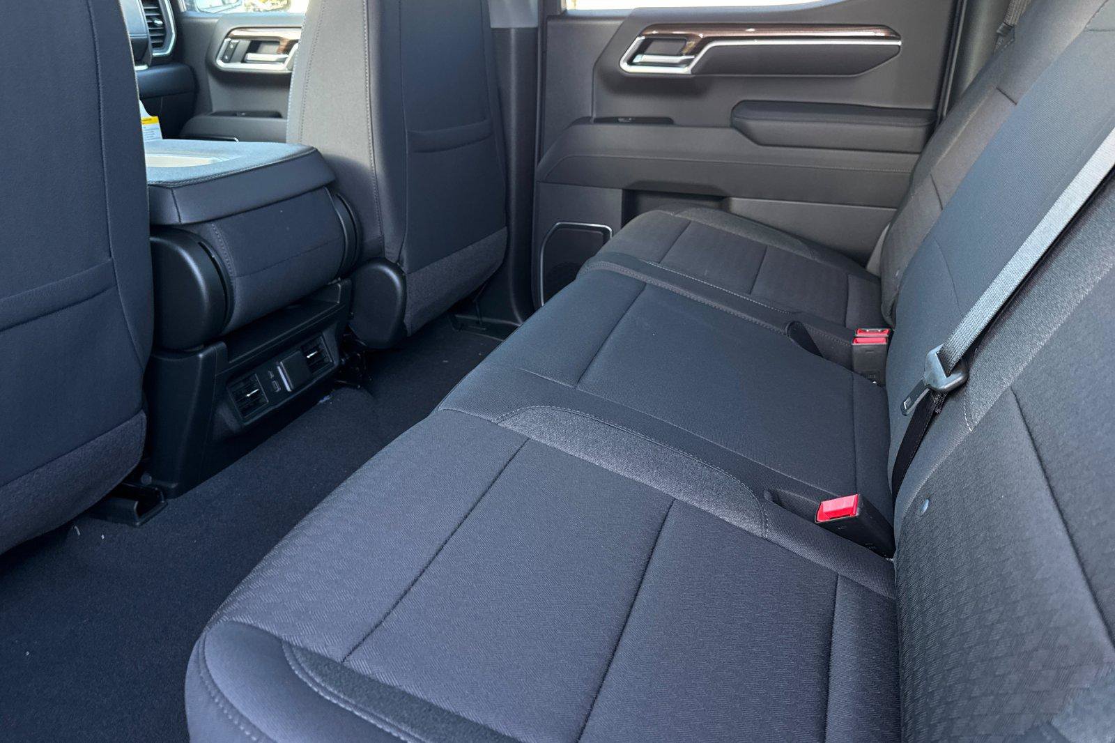 New 2026 Chevrolet Silverado 1500 RST w/ RST Select Package AWD/4WD image 15