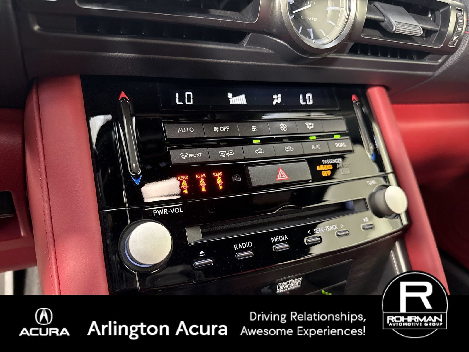 Used 2024 Lexus IS 500 RWD image 9