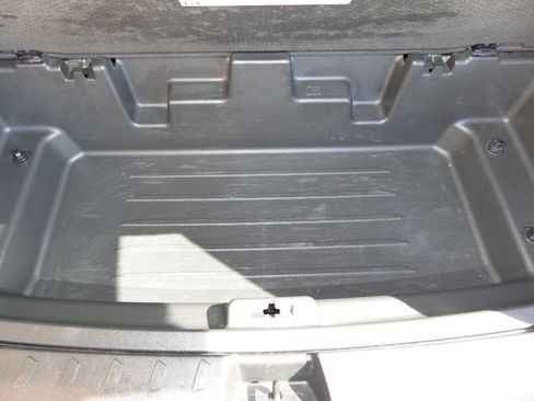 Used 2020 Chevrolet Traverse LT AWD/4WD image 35