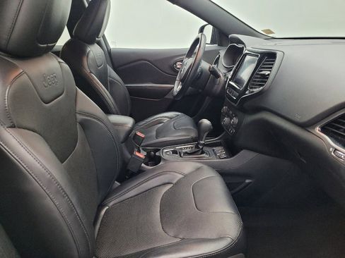 Used 2019 Jeep Cherokee High Altitude image 21