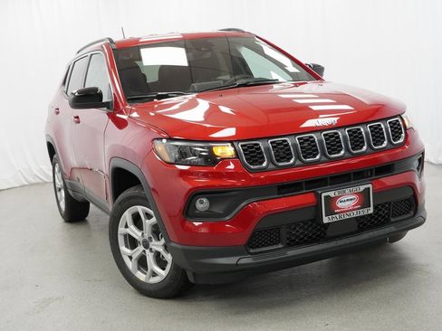 Certified 2025 Jeep Compass Latitude w/ Convenience Group image 9