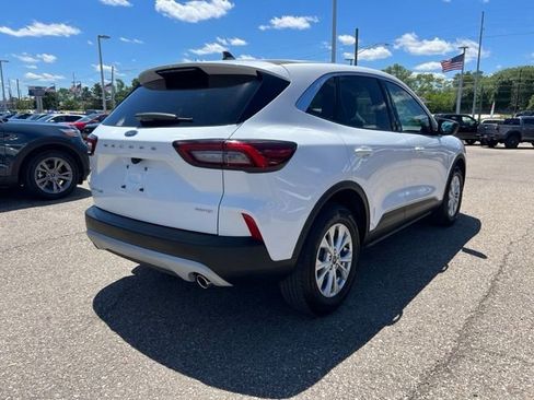 Certified 2023 Ford Escape Active AWD/4WD image 4