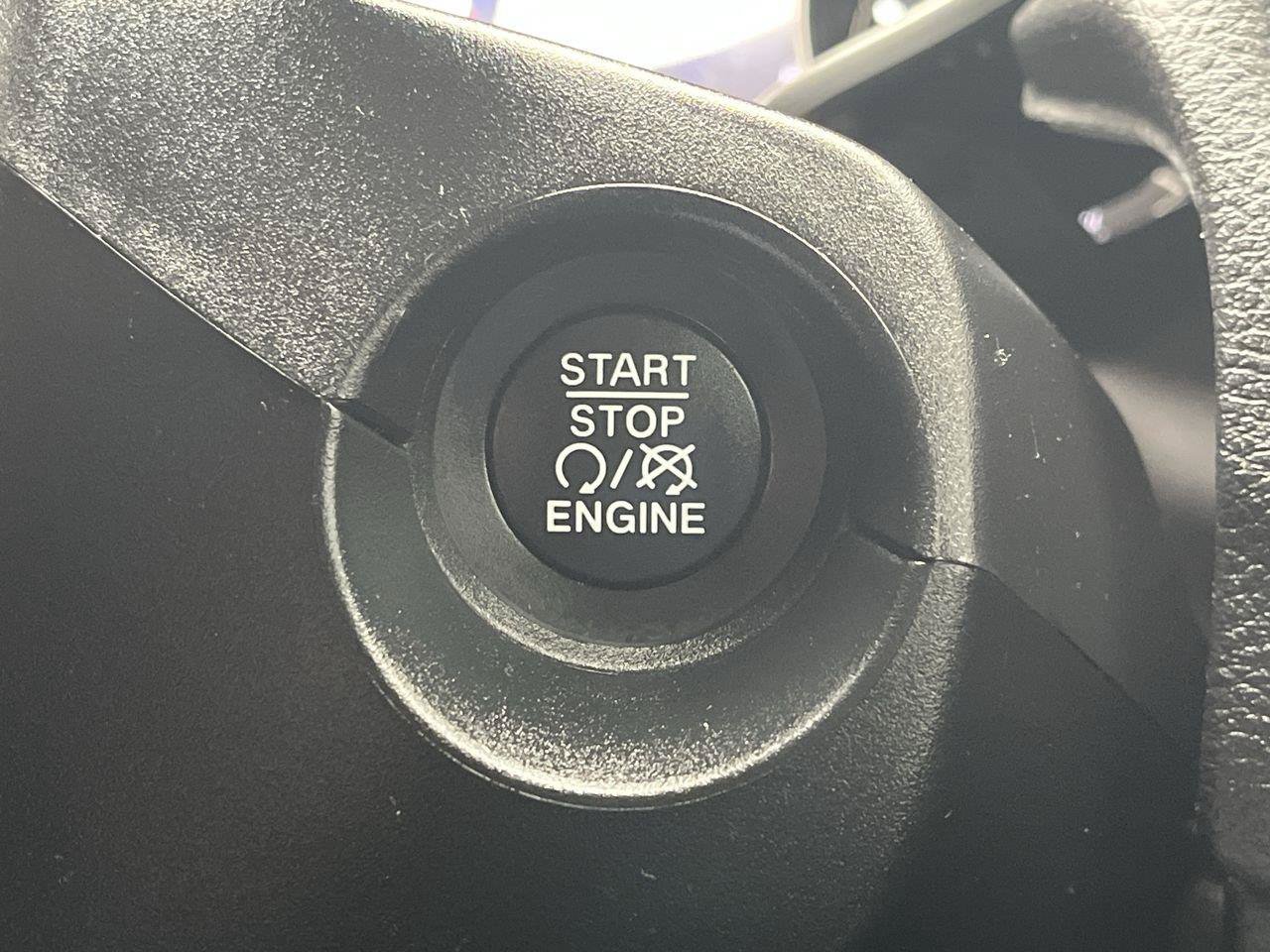 Used 2021 Jeep Compass Limited AWD/4WD image 19