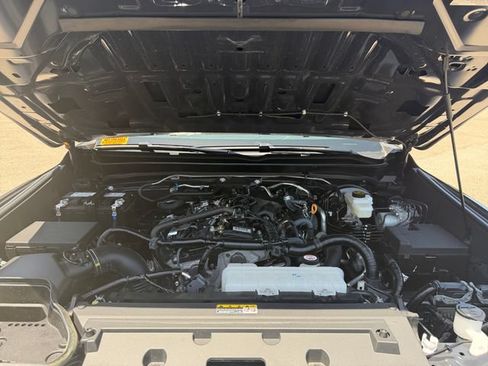 Certified 2026 Toyota Tacoma SR5 AWD/4WD image 20
