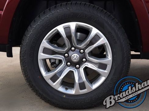 Used 2020 RAM 1500 Limited image 10